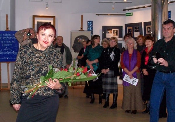 OD SOFOKLESA DO RÓŻEWICZA TEATRALNE TWARZE ANNY CHODAKOWSKIEJ